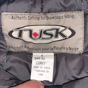 Tusk Corky Snowboard pants. Size medium